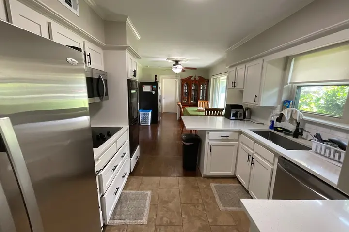 Kitchen counter and cabinetry